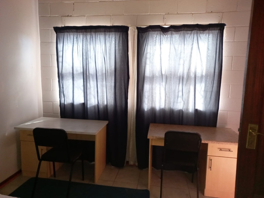 To Let 1 Bedroom Property for Rent in Brandwag Free State